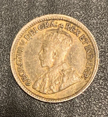 1916  Canada 5 Cents KM# 22   lot # 2079 - Image 1 of 4