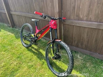 Specialized Demo 8 - Image 1 of 4