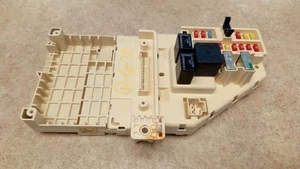 Fuse Box In Dash 4759434AC Fits 05 SEBRING 322351 - Bild 1 von 2
