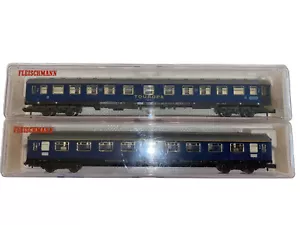 Fleischmann N 8110 + 8115 Personenwagen Abteilwagen 1. Kl. und 2. Kl Touropa - Bild 1 von 5