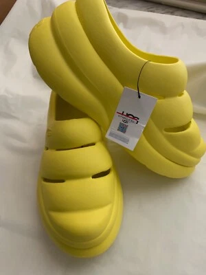 UGG SPORT YEAH CLOG женщин желтый поскользнуться на платформе обуви, Sz.7, новый с Ярлыками - Изображение 1 из 4