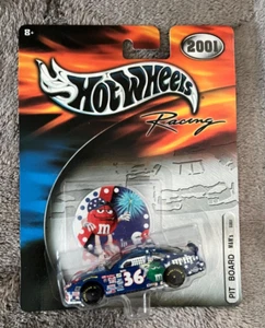2001 Hot Wheels Racing Pit Board M&Ms #36 Red White Blue die cast 53851 - Picture 1 of 3