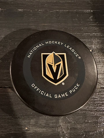 RARE! 2022-23 SEASON VEGAS GOLDEN KNIGHTS OFFICIAL GAME PUCK Cover