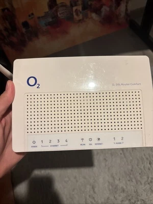  Altes FRITZ!Box und  O2 DSL Router Comfort (kommt Ohne Kabel) - Bild 1 von 4