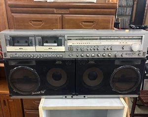 SHARP GF-909 The Searcher-W Vintage Boombox Cassette Tape Recorder Radio JUNK - Picture 1 of 14