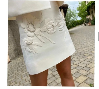 Valentino  Floral Appliqué Wool Silk Mini Skirt IT 44 / US 8 Cream - Image 1 of 4