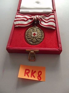 ^RK8 Österreich Bronzene Verdienstmedaille ÖRK Rotes Kreuz im Etui f. Frauen  - Picture 1 of 1