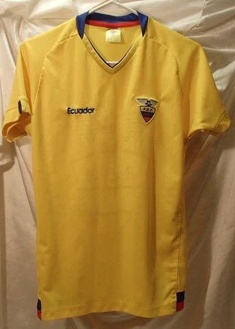 Ecuador National Team Soccer Jersey Yellow Shirt Mens Size Small F.E.F Cover