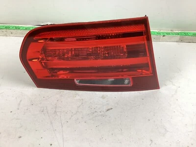 Lámpara de luz trasera interior trasera izquierda BMW 320i F30 xDrive 2012-2015 7371111 OEM Foto 1 de 4