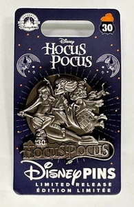 Disney Parks Hocus Pocus 30th Anniversary Sanderson Sisters Sculpted Pin NEW - Picture 1 of 1