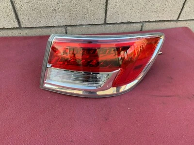 2007-2009 Mazda CX-9 OEM Right Passenger Side LED Taillight TD1151150 - Image 1 of 4
