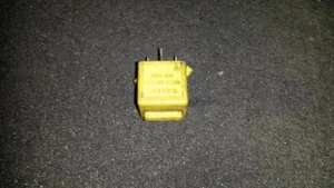 Rover 600 Series 1995 Relay Module v23134b52x130, ywb10027 #107485-43 - Picture 1 of 7