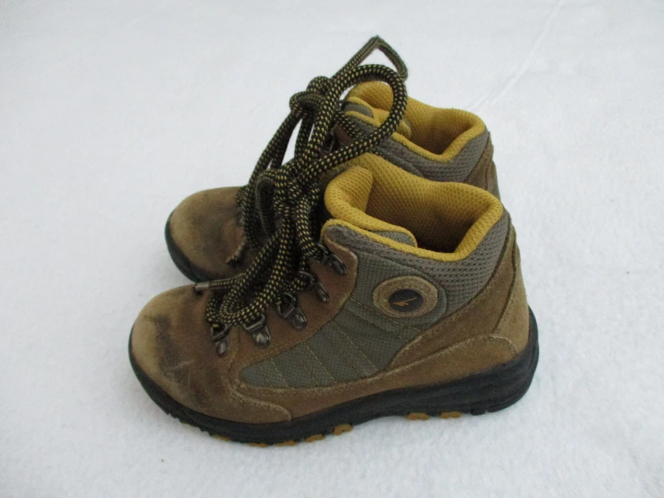 Hi Tec Chimera Lite Boots Junior Boys 13 Brown Suede Shoes Lace Kids Waterproof - Image 1 of 4