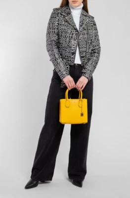 Chaqueta de moto de cuero con logotipo de estampado de periódico Michael Kors talla M nueva con etiquetas 595 $ Foto 1 de 4