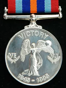 BRITISH 50TH ANNIVERSARY OF VICTORY MEDAL 1945 - 1995 IN NICKEL-SILVER - Picture 1 of 4