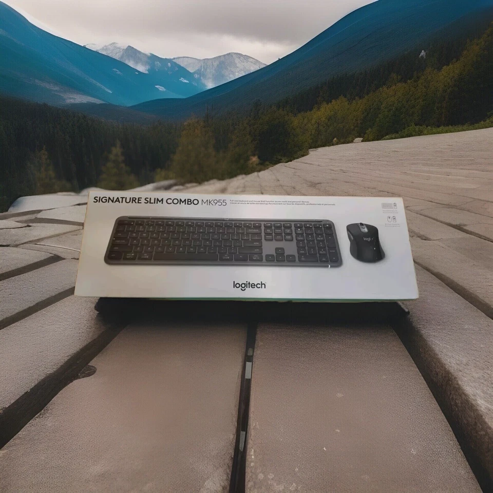 Logitech - MK955 Signature Slim Tamaño Completo Inalámbrico Teclado y Mouse Combo para... Foto 1 de 1