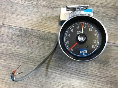 ЗАРЯДНОЕ УСТРОЙСТВО GTX DART R/T РЕДКИЕ ЗАВОДСКИЕ ДЕТАЛИ MOPAR КОЛЕННЫЙ ТАХОМЕТР ТАХОМЕТР 8500 - Изображение 1 из 4