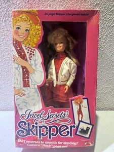 Vintage 1986 Mattel Barbie Jewel Secrets Skipper Doll with Camera #3133 NRFB - Picture 1 of 6