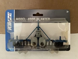 1/64 Kinze Model 4900 16 Row Planter, SpecCast GPR 1329 - Picture 1 of 1