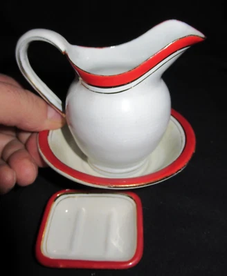 ANCIEN TOLE EMAILLEE ENSEMBLE DE TOILETTE dinette poupée jouet OLD ENAMEL METAL - Photo 1/4