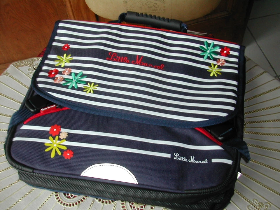 Sacoche Neuve LITTLE MARCEL Cartable d'Ecole Sac à Dos Parfait Etat Unisexe - Photo 1/4