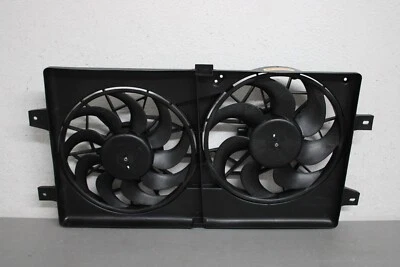 2001 2006 CHRYSLER SEBRING DODGE STRATUS SEDAN & CONVERTIBLE FRONT COOLING FAN Foto 1 de 4