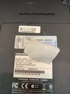 Toshiba Satellite Pro C660-1LR i3 Laptop Spare Repair No Hdd No Charger Faulty - Picture 1 of 9