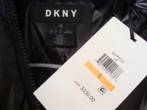 Neu mit Etikett $ 250 DKNY Damenmantel Jacke Kunstfell abnehmbare Kapuze 5 Fuß F warm Faktor Gr. S - Bild 1 von 12