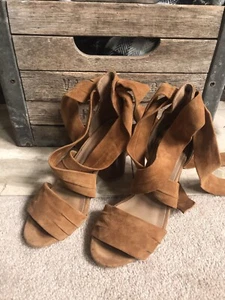 $475 STUART WEITZMAN "Nudist" heels sandals shoes - mojave nude suede - 7.5 M - Picture 1 of 10