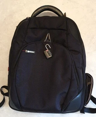 Delsey Paris Rucksack Unisex Schwarz Reise Business Laptop groß mit Schloss - Bild 1 von 3