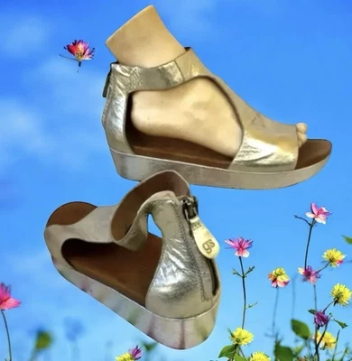 Sandalia de cuña con plataforma Gentle Souls Gladiador correa en T cremallera trasera para mujer 11 Foto 1 de 4