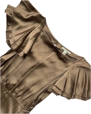 Banana Republic 100% silk flutter sleeve dress size 4 Gold Brown Sheath - Image 1 of 4
