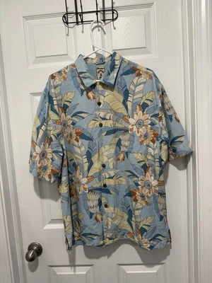 Camisa Montego Mon 100 % seda tropical con botones talla grande Foto 1 de 4