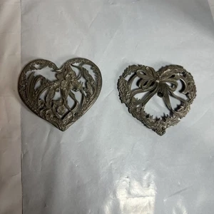 Rawcliffe Pewter Potpourri Bowl Jar Lid Only  Iris Flower Heart Lid 1989 X2 - Picture 1 of 5