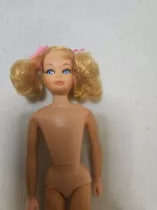 Traje de baño vintage 1970 Living Skipper #1117 piernas flexibles desnudo sin ropa - Imagen 1 de 6