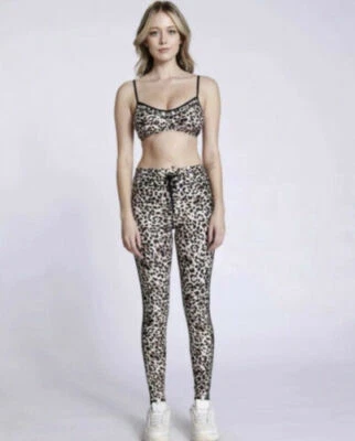 Conjunto de leggings y sujetador deportivo de ballet The Upside Water Leopard yoga nuevo con etiquetas carbono38 S Foto 1 de 4