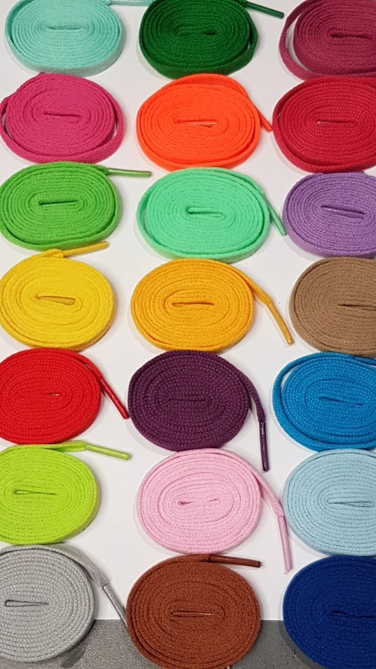 Paire de lacet de couleur plat 8 mm de largeur - Photo 1/1