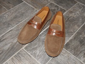 IMPRESIONANTES Mocasines de Gamuza y Cuero para Hombre MAGNANNI Vance/Castoro 10 Marrón $425 NUEVO - Imagen 1 de 5