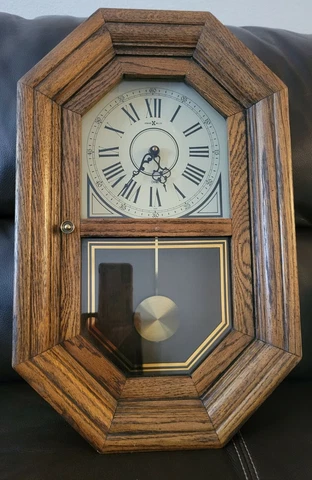 Vintage HOWARD MILLER CHIME WALL CLOCK Working! Cover