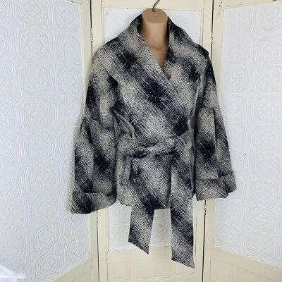 Chaqueta a Cuadros Samuel Dong Para Mujer L Negra Beige Tweed Cuello Grande Nueva con Etiquetas Precio de venta sugerido por el fabricante $299 Foto 1 de 4