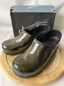 Dansko Professional Prism Lackschuhe Damen-Clogs – US-Größe 11/EU-Größe 40,5 - Bild 1 von 10