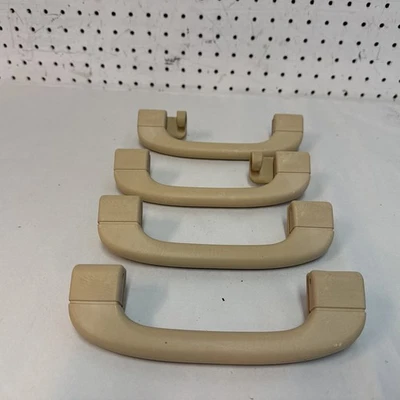 97-03 BMW E39 Serie 5 Juego de manijas de agarre de techo delantero y trasero beige OEM Foto 1 de 4
