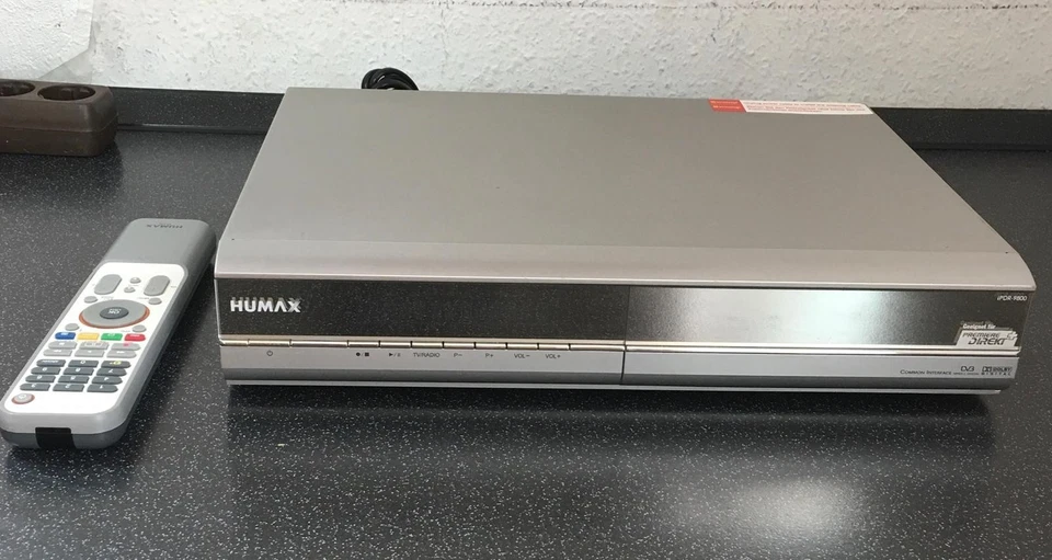 Humax iPDR-9800/DE Digital Satellitenreceiver – DVB-S – mit Fernbedienung – Prem - Bild 1 von 4