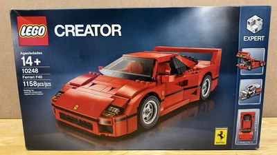 Nuevo y precintado en caja. LEGO Creator Expert: Ferrari F40 (10248) - Desgaste en estante Foto 1 de 4