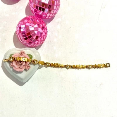 Pulsera Avon Oro 'MOM' Foto 1 de 3