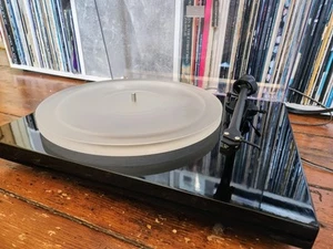 Pro-Ject Debut 3 Esprit turntable - acrylic platter, Ortofon 510 MKII cartridge - Picture 1 of 6