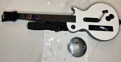Controller Nintendo Wii bianco Guitar Hero Les Paul con cinturino e solo disco Metallica - Immagine 1 di 4