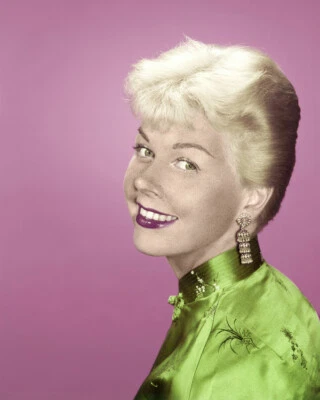 Doris Day schönes Lächeln Mitte 50er Jahre Studio Portrait 16x20 Leinwand - Bild 1 von 2
