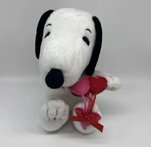 Snoopy Peanuts Plush Valentine 2022 Hallmark 7” Dog w/ Heart Bouquet EUC - Picture 1 of 9