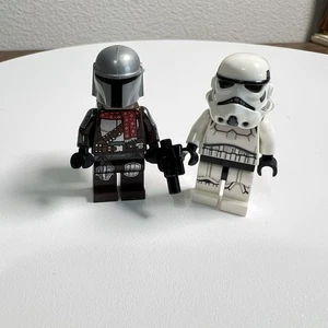 LEGO Star Wars Advent Calendar Mandalorian & Grogu Minifigures Scarf Set - Picture 1 of 6